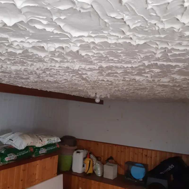 Réalisation d'isolation par Cartron-Moyon plombier à Saint Fulgent